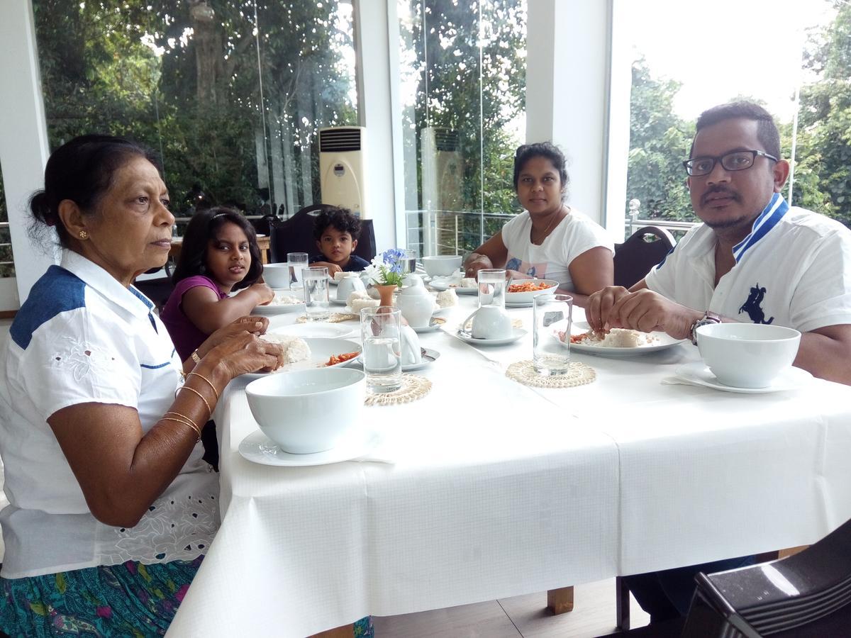 Ma Oya Retreat Pinnawala Pinnawala (Kegalle) Exteriör bild